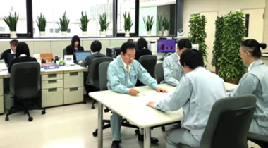 本社2階 事務室
